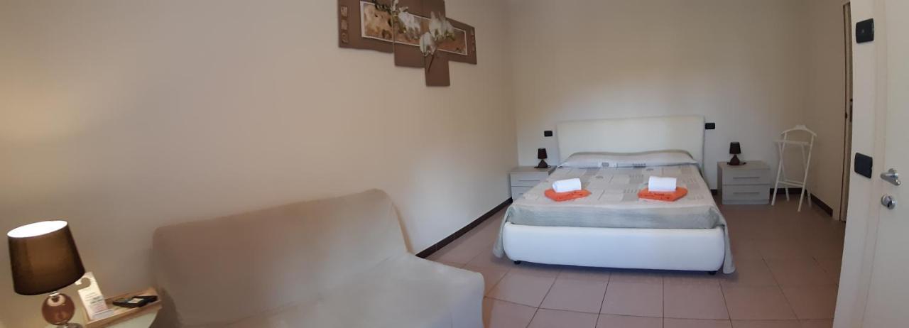 Villa Leilani B&B Sale Marasino Exteriér fotografie